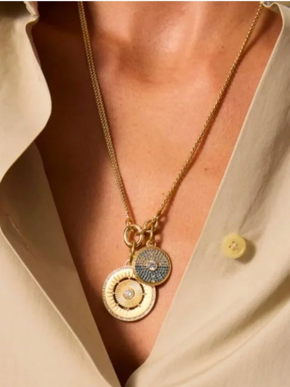 BEST Roxanne Assoulin The Medallion Charm Necklace - Picture 2 of 6